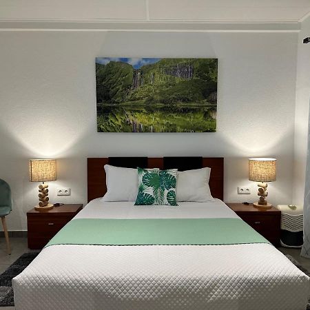 Paradise Apartments I Санта-Круш-даш-Флореш Екстер'єр фото
